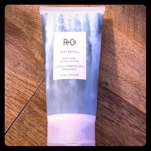 R & Co Waterfall Moisture & Shine Lotion